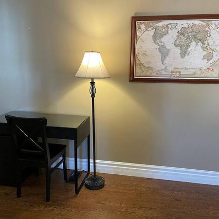 Cozy 2 Bedroom Home In Chatham - Left Side Bagian luar foto