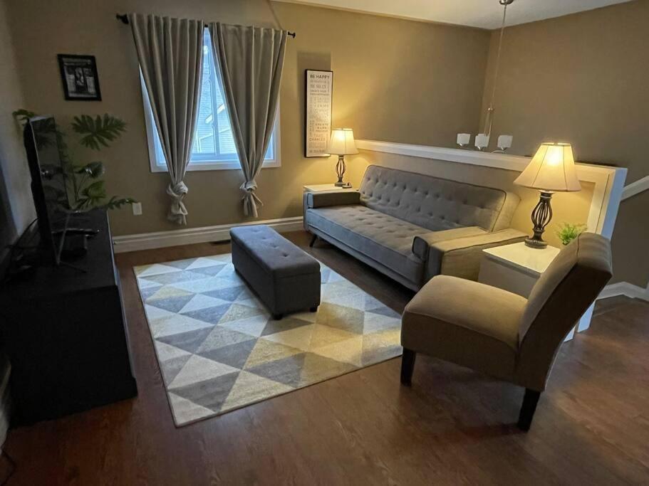Cozy 2 Bedroom Home In Chatham - Left Side Bagian luar foto