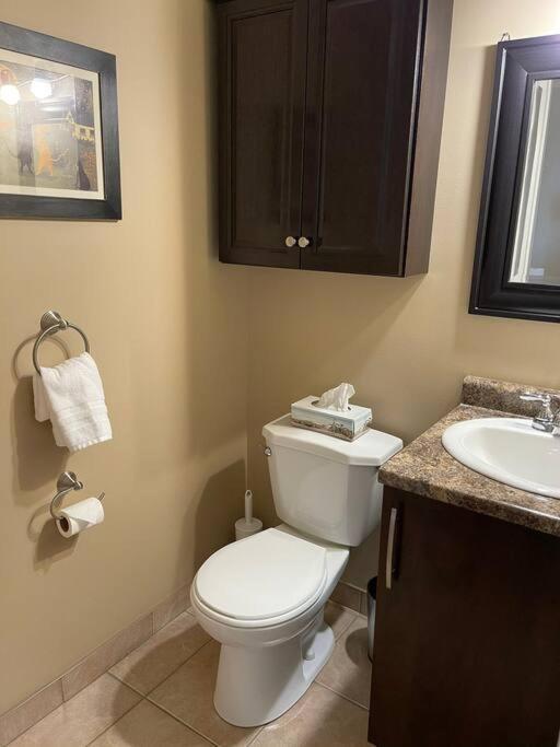 Cozy 2 Bedroom Home In Chatham - Left Side Bagian luar foto